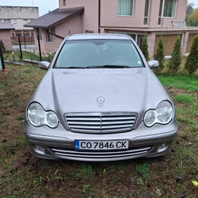 Mercedes-Benz C 220, снимка 2