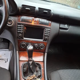 Mercedes-Benz C 220, снимка 8