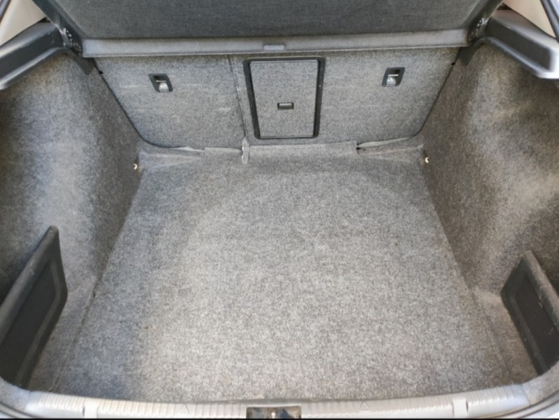 Seat Toledo 1.6 tdi, снимка 11 - Автомобили и джипове - 46455867