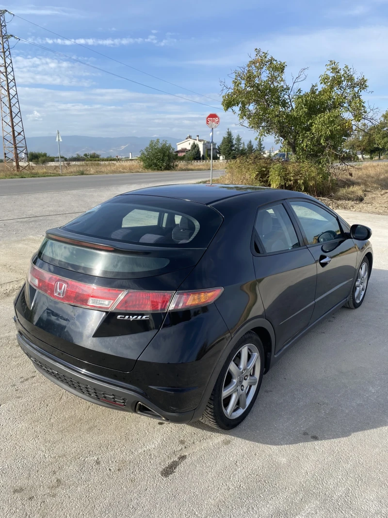 Honda Civic 1.8 Бензин + газ, снимка 5 - Автомобили и джипове - 47318195