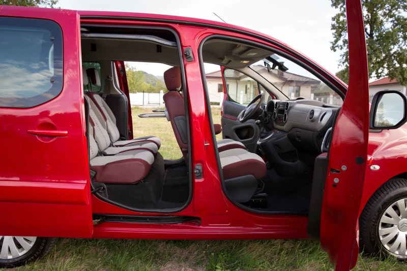 Citroen Berlingo 1.6 16V MULTISPACE, снимка 10 - Автомобили и джипове - 47468435