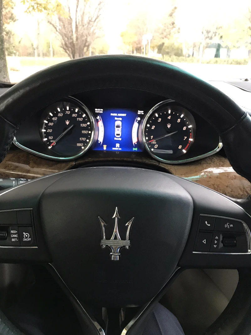 Maserati Quattroporte, снимка 10 - Автомобили и джипове - 48155619