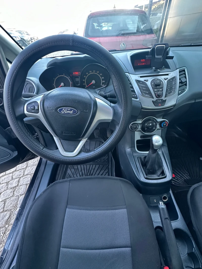 Ford Fiesta, снимка 6 - Автомобили и джипове - 49107931