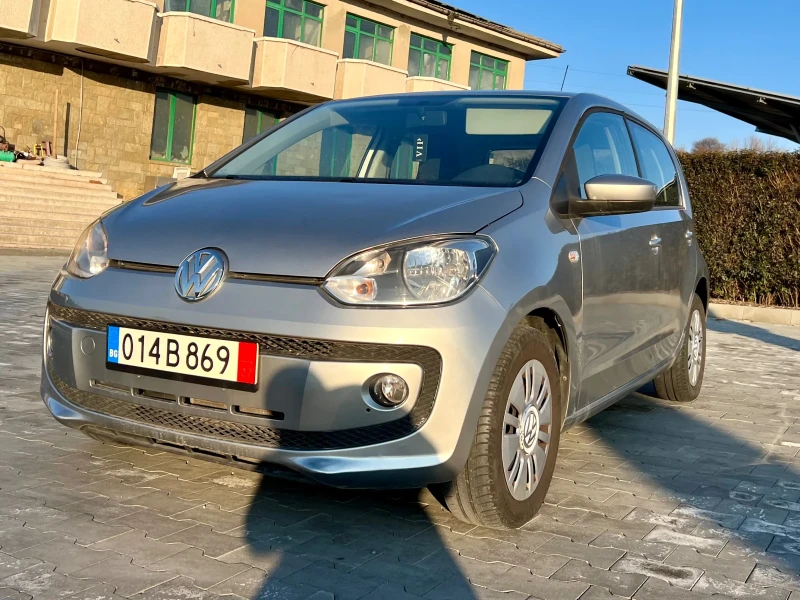 VW Up Бензин Метан, снимка 1 - Автомобили и джипове - 49225883