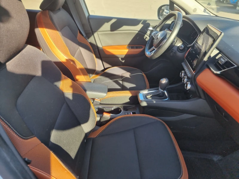 Renault Captur Intense TCe бензин 140 EDC7, снимка 12 - Автомобили и джипове - 49405778