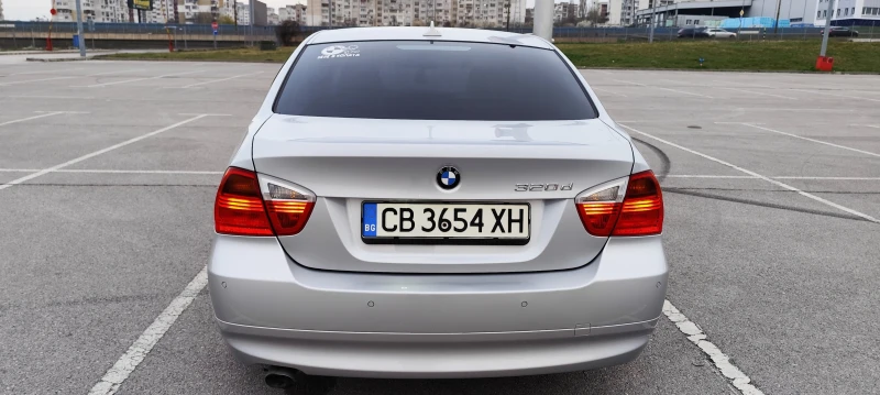 BMW 320 Sport, снимка 4 - Автомобили и джипове - 49601115