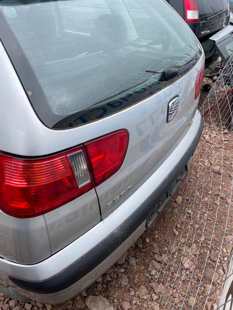 Seat Ibiza 1.4 мпи, снимка 4 - Автомобили и джипове - 49850363