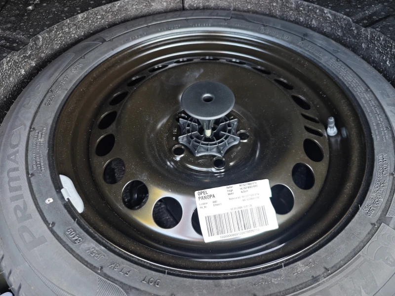 Opel Insignia 1.8i-140/Navi/Hatchback, снимка 13 - Автомобили и джипове - 51665189