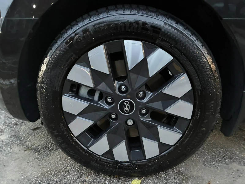 Hyundai Staria 2.2CRDi/ГАРАНЦИЯ/4X4/LUXURY+ /ГОТОВ ЛИЗИНГ, снимка 14 - Автомобили и джипове - 52705958