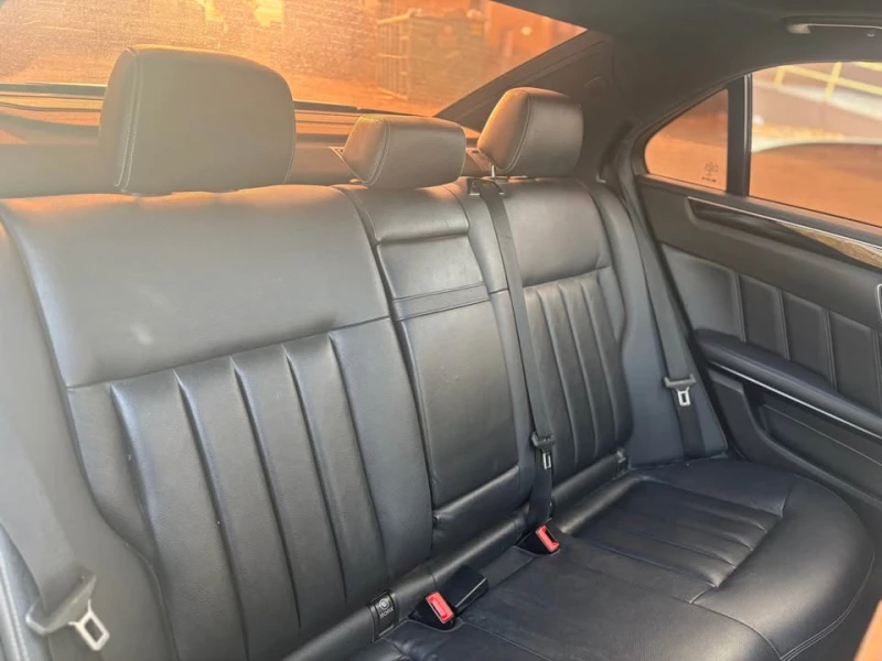 Mercedes-Benz E 400 CARFAX* АВТОФИНАНСИРАНЕ БЕЗ ПЪРВОНАЧАЛНА ВНОСКА, снимка 9 - Автомобили и джипове - 52719484