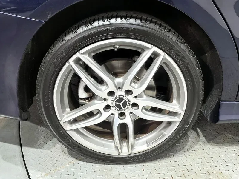 Mercedes-Benz CLA 2.5, снимка 5 - Автомобили и джипове - 54287645