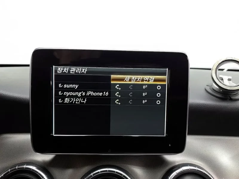 Mercedes-Benz CLA 2.5, снимка 16 - Автомобили и джипове - 54287645