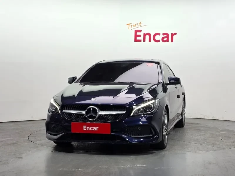 Mercedes-Benz CLA 2.5, снимка 3 - Автомобили и джипове - 54287645