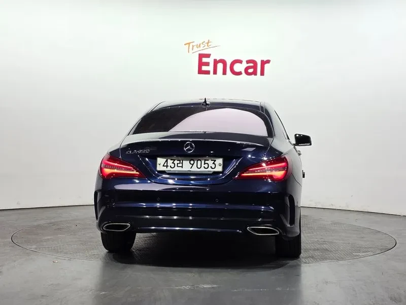 Mercedes-Benz CLA 2.5, снимка 4 - Автомобили и джипове - 54287645