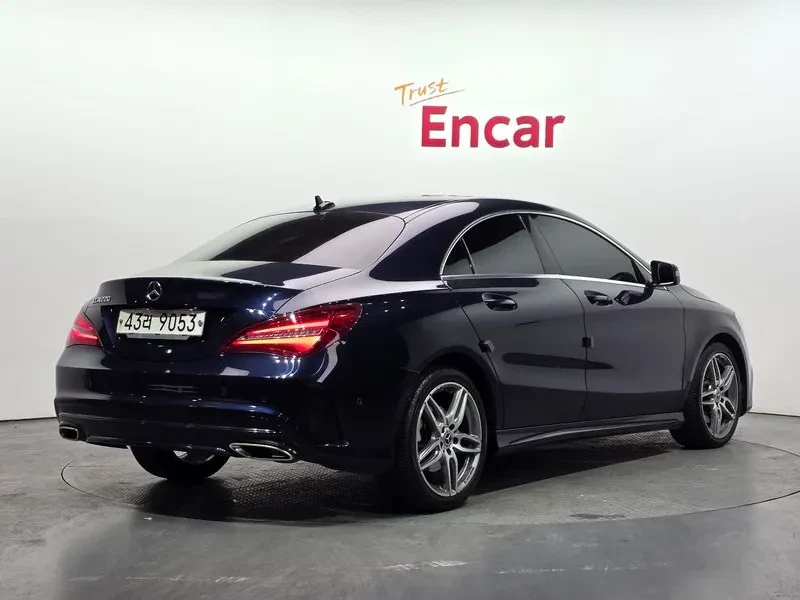 Mercedes-Benz CLA 2.5, снимка 2 - Автомобили и джипове - 54287645