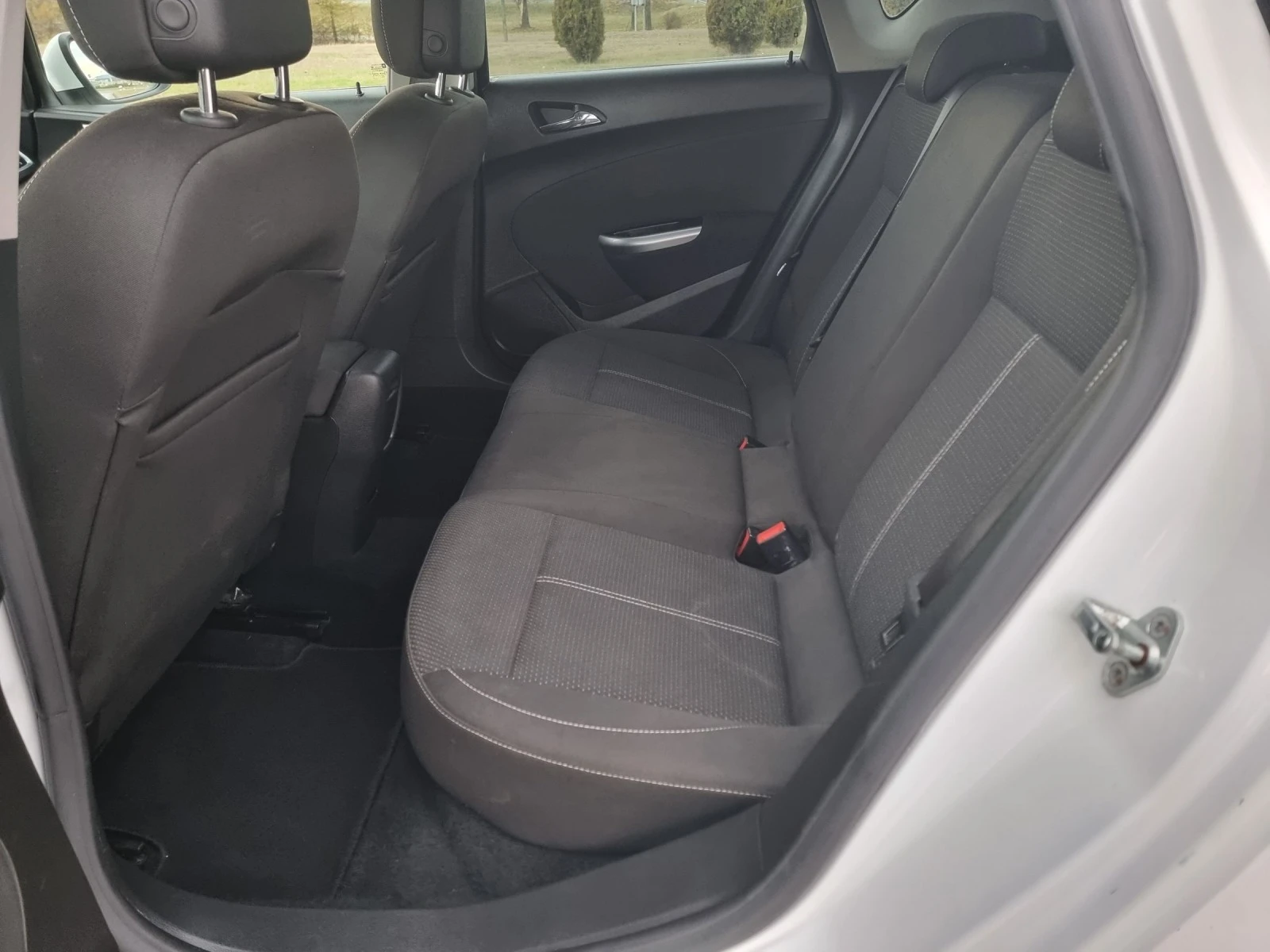 Opel Astra 1.4Turbo  | Mobile.bg   14