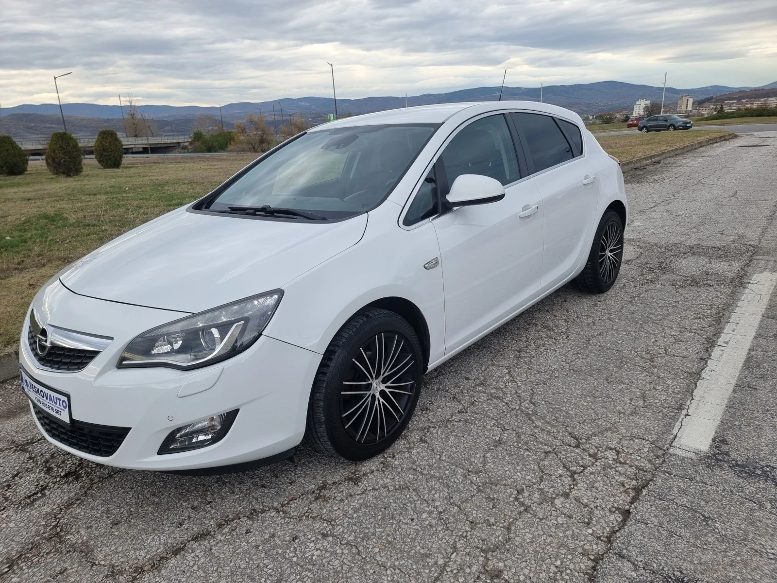 Opel Astra 1.4Turbo  - изображение 2