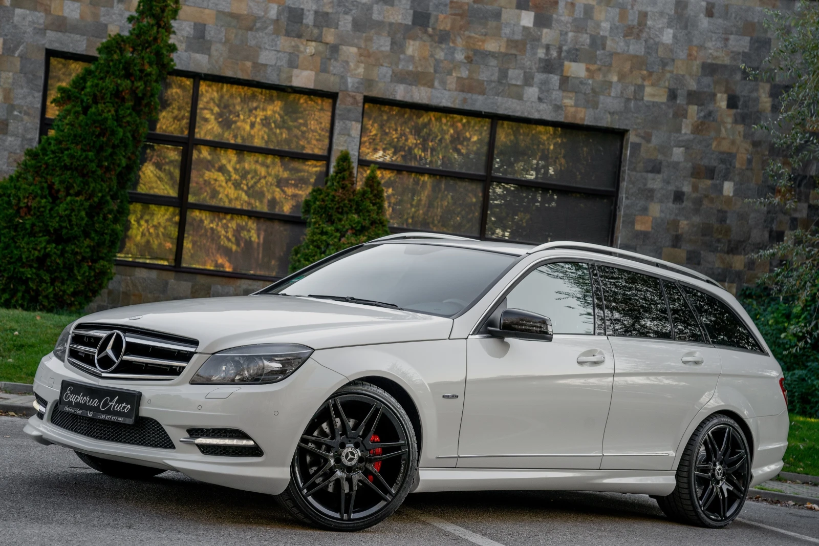 Mercedes-Benz C 350 CDI* FACELIFT* AMG* CARBON* LED - изображение 7