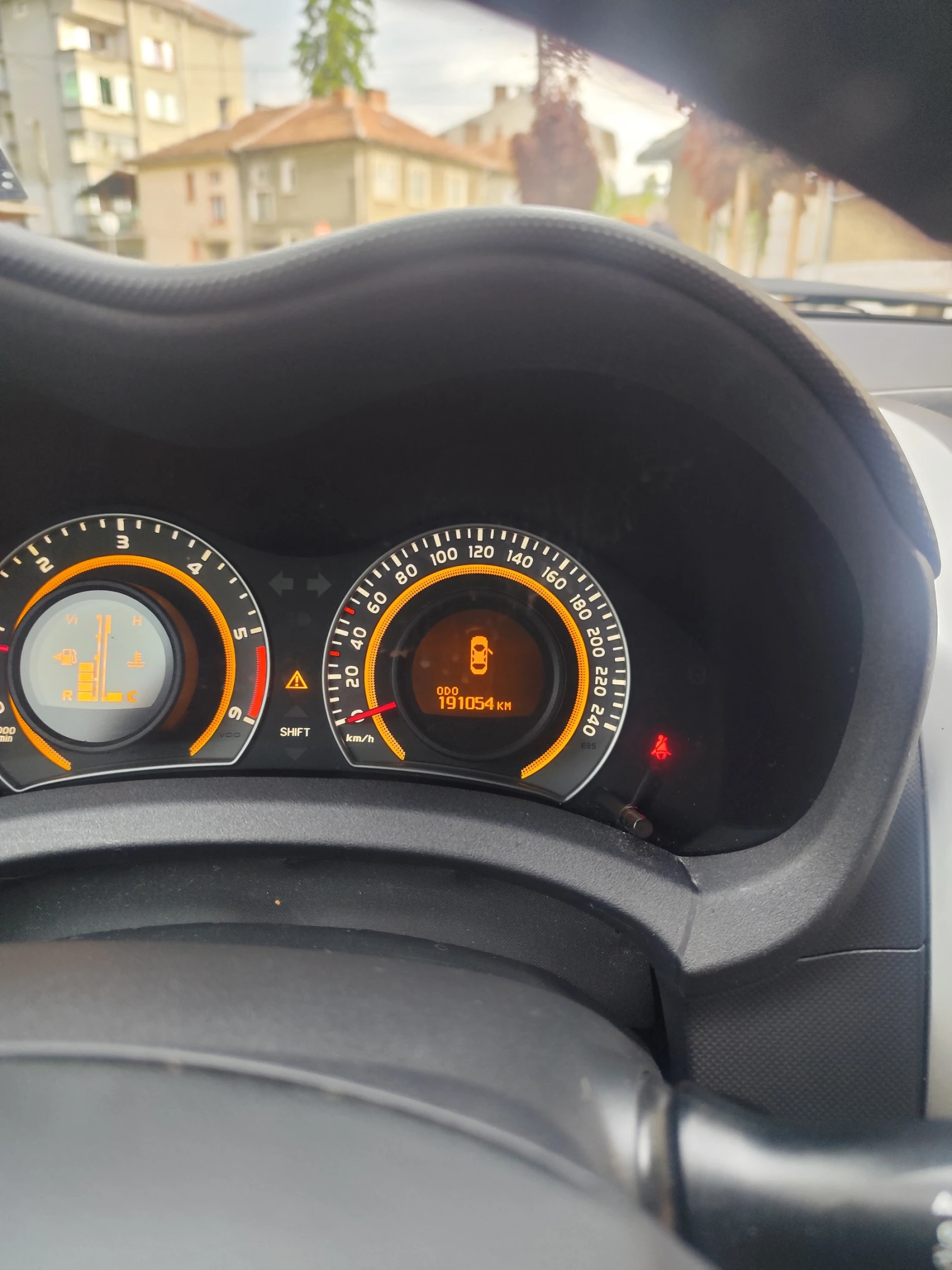 Toyota Auris  - изображение 10