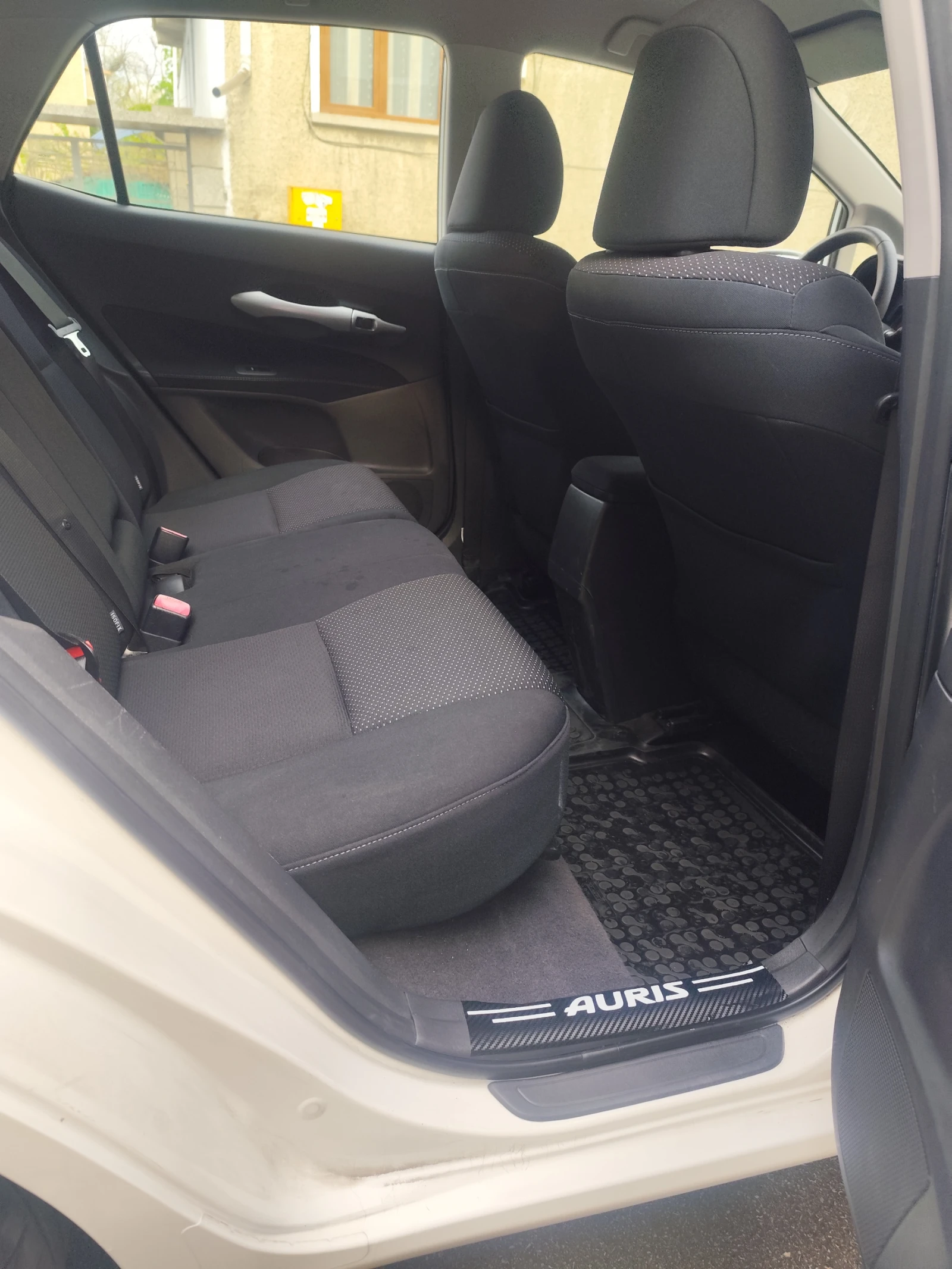 Toyota Auris  - изображение 6