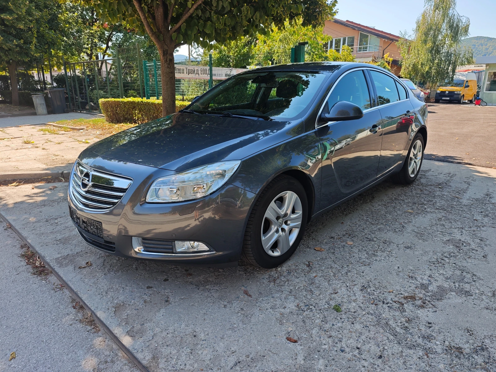 Opel Insignia 1.8i-140/Navi/Hatchback | Mobile.bg — изображение 1