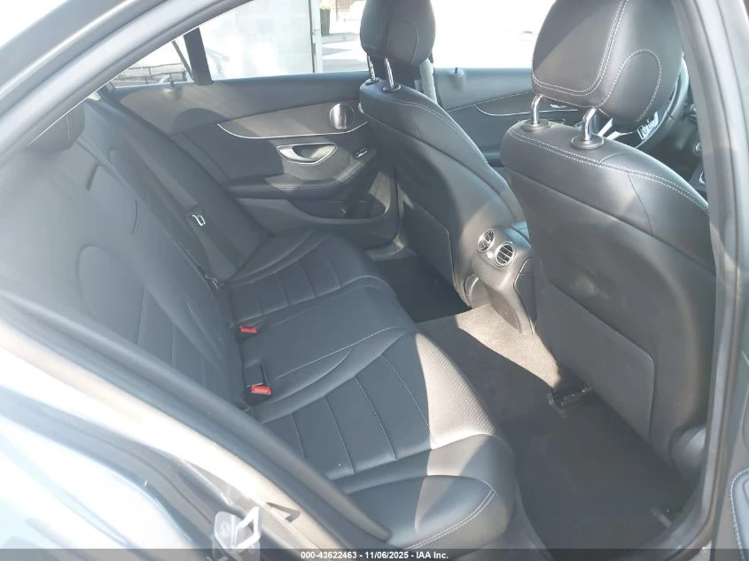 Mercedes-Benz C 300 BURMESTER// | Mobile.bg   8