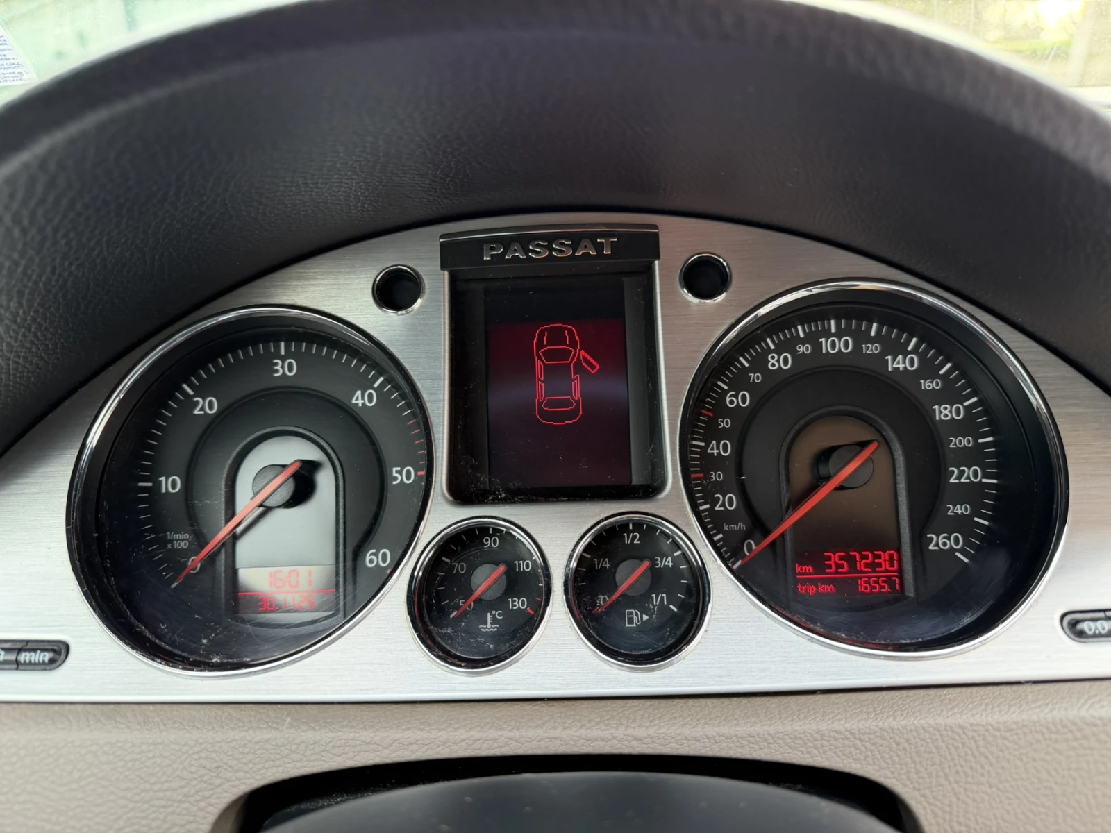 VW Passat 2.TDI Highline | Mobile.bg   15