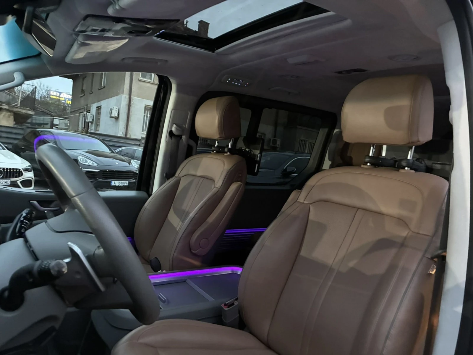 Hyundai Staria 2.2CRDi/ГАРАНЦИЯ/4X4/LUXURY+ /ГОТОВ ЛИЗИНГ - изображение 9