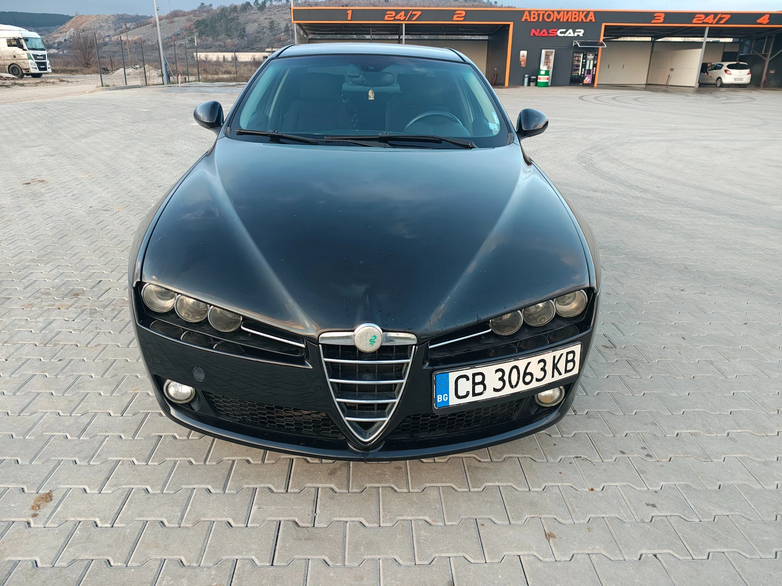 Alfa Romeo 159 2.4 JTDm 210PS - изображение 3