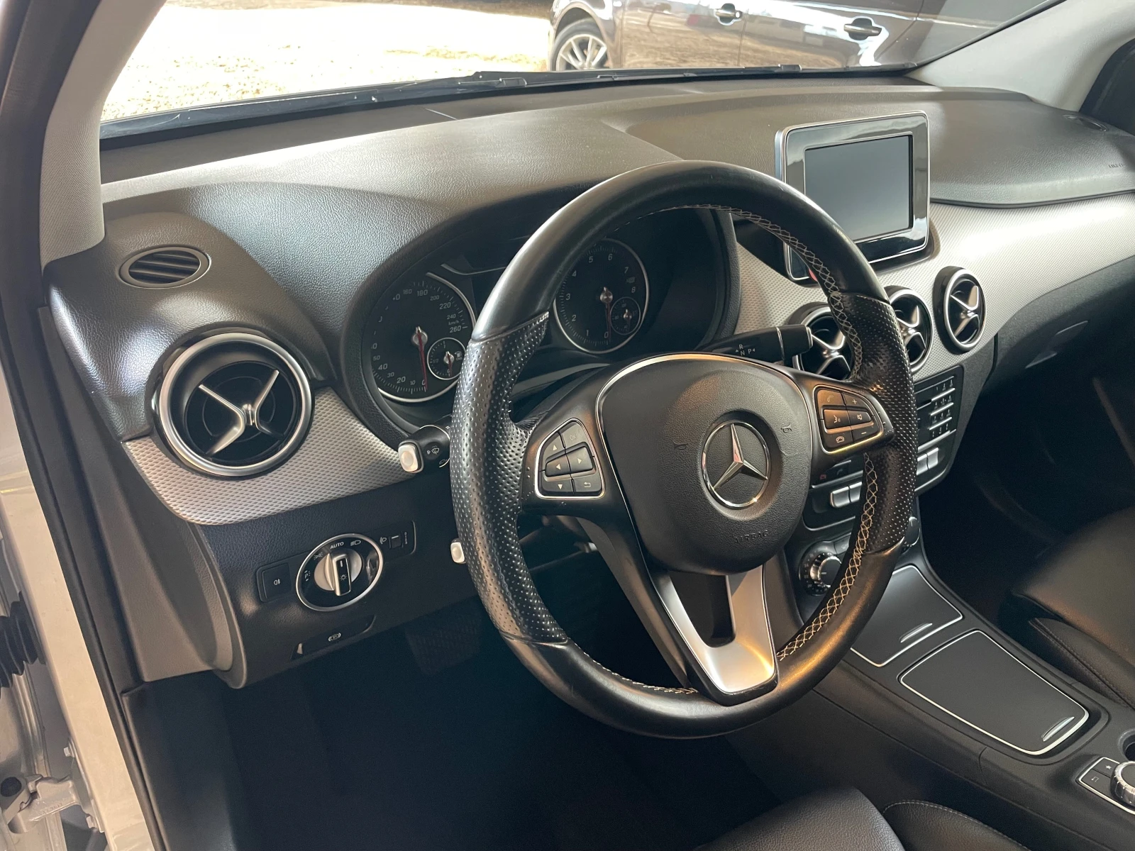 Mercedes-Benz B 200 2.0-FACE LIFT-CNG-�.�����-����� �����-NAVI+ ������ | Mobile.bg � ����������� 11