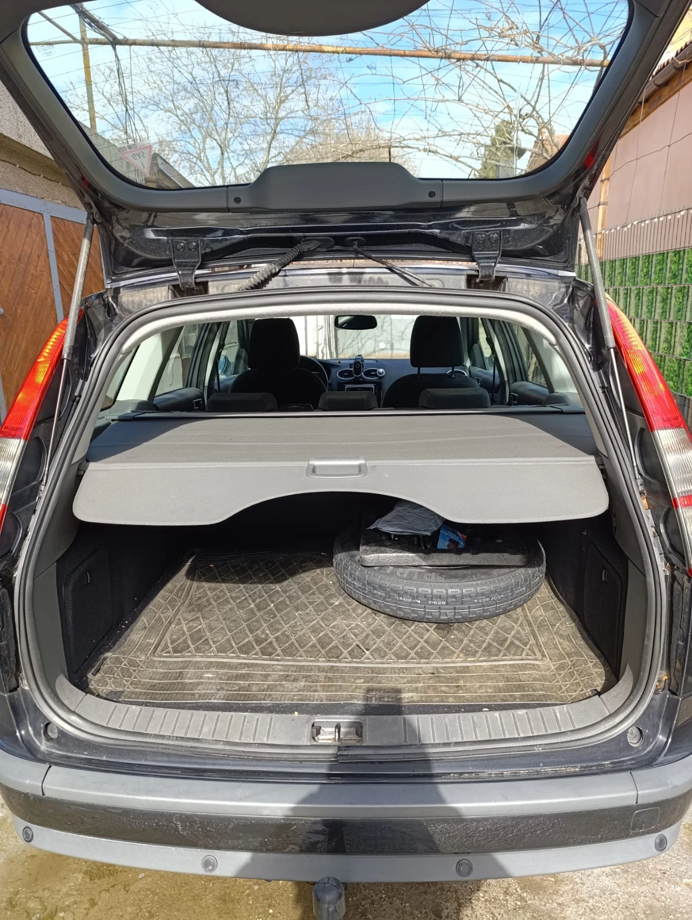 Ford Focus Ghia 2.0i GAS | Mobile.bg � ����������� 12