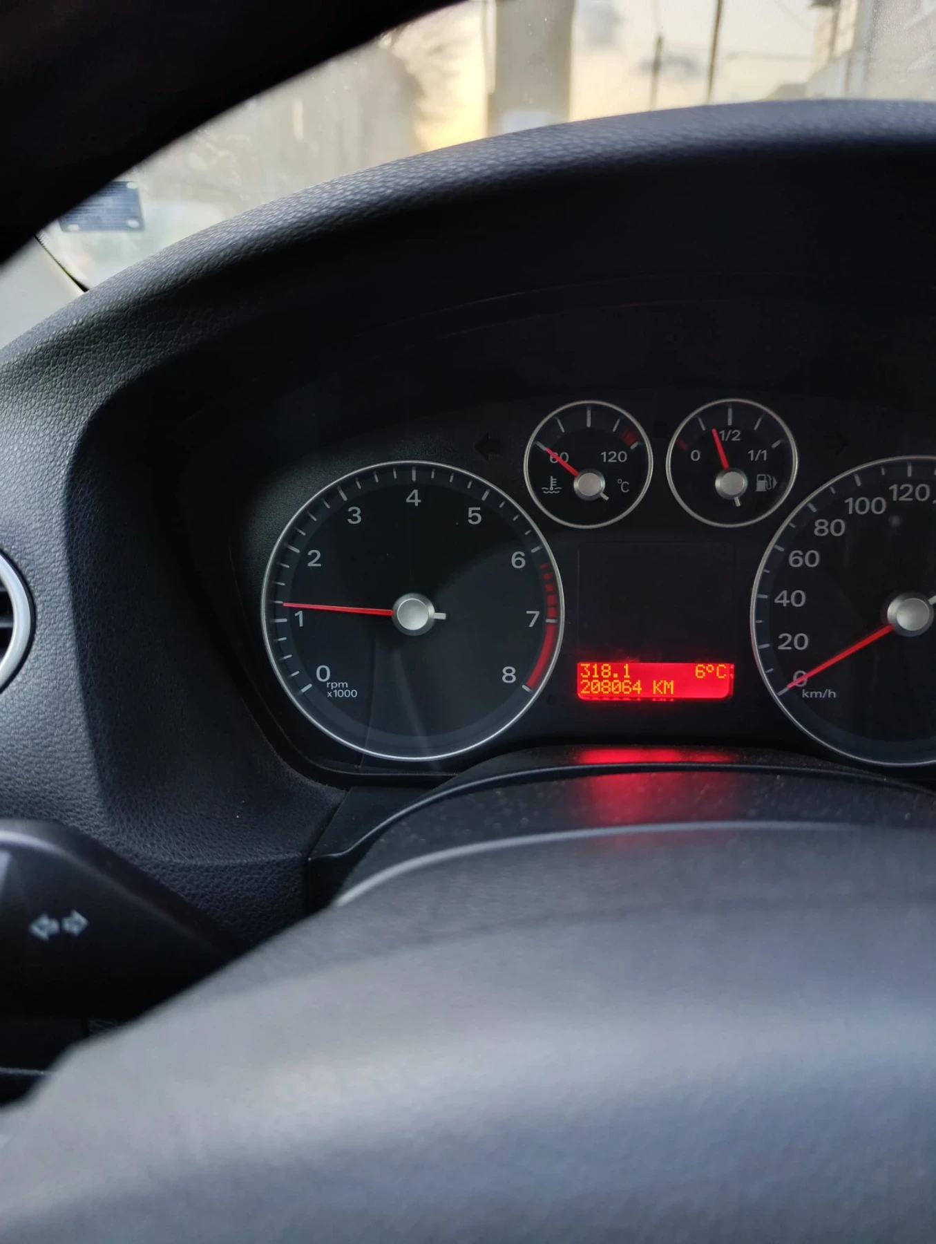 Ford Focus Ghia 2.0i GAS | Mobile.bg � ����������� 11