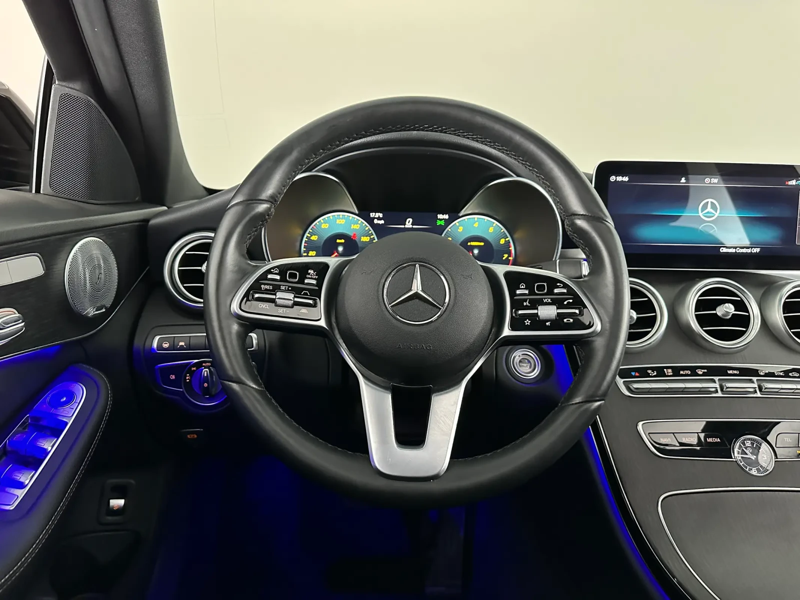 Mercedes-Benz C 300 AMG* Burmester* 4matic* Digital Cockpit* 2 ключа, снимка 6 - Автомобили и джипове - 54410435