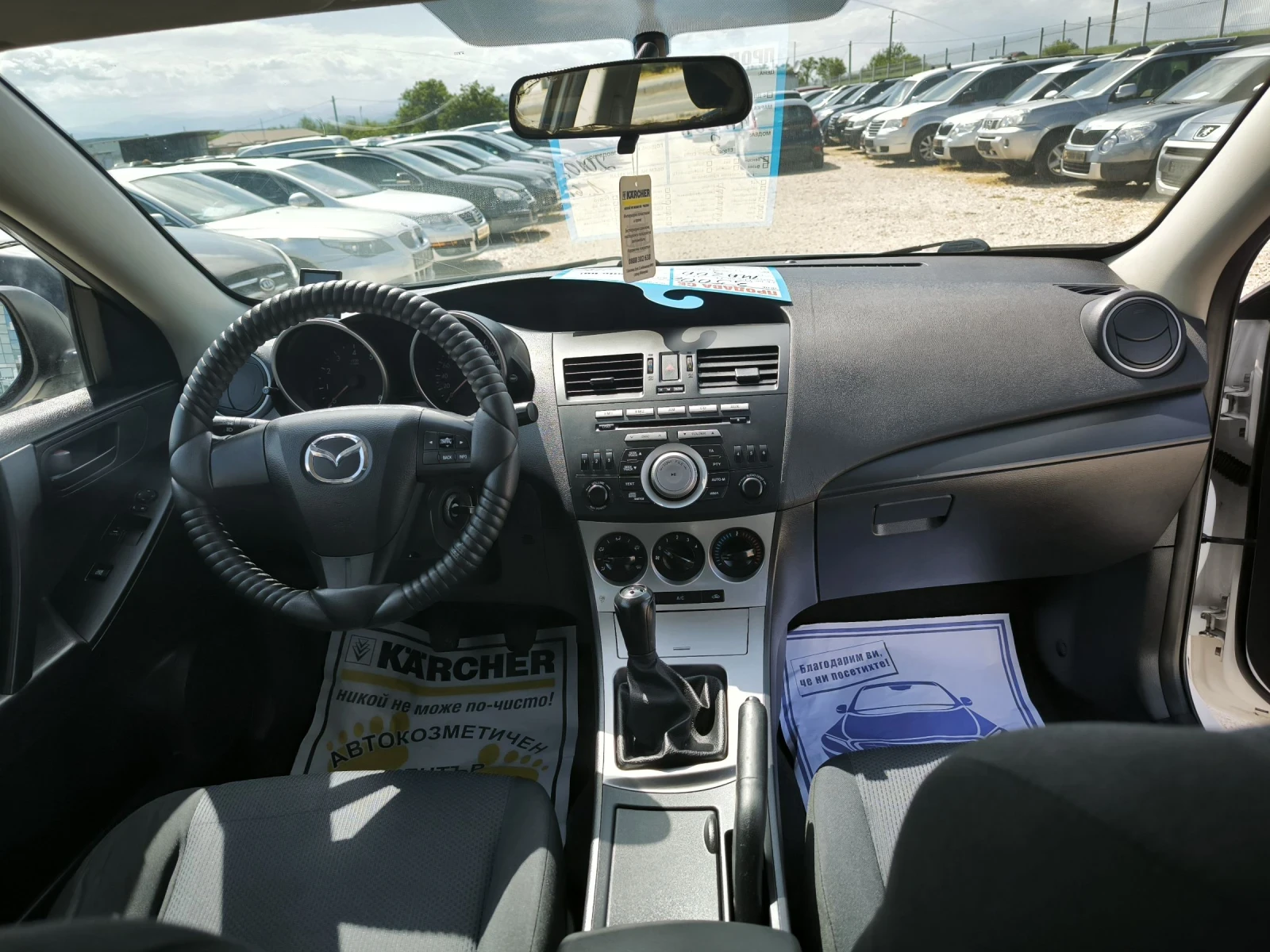 Mazda 3 1.6i, снимка 9 - Автомобили и джипове - 54574776