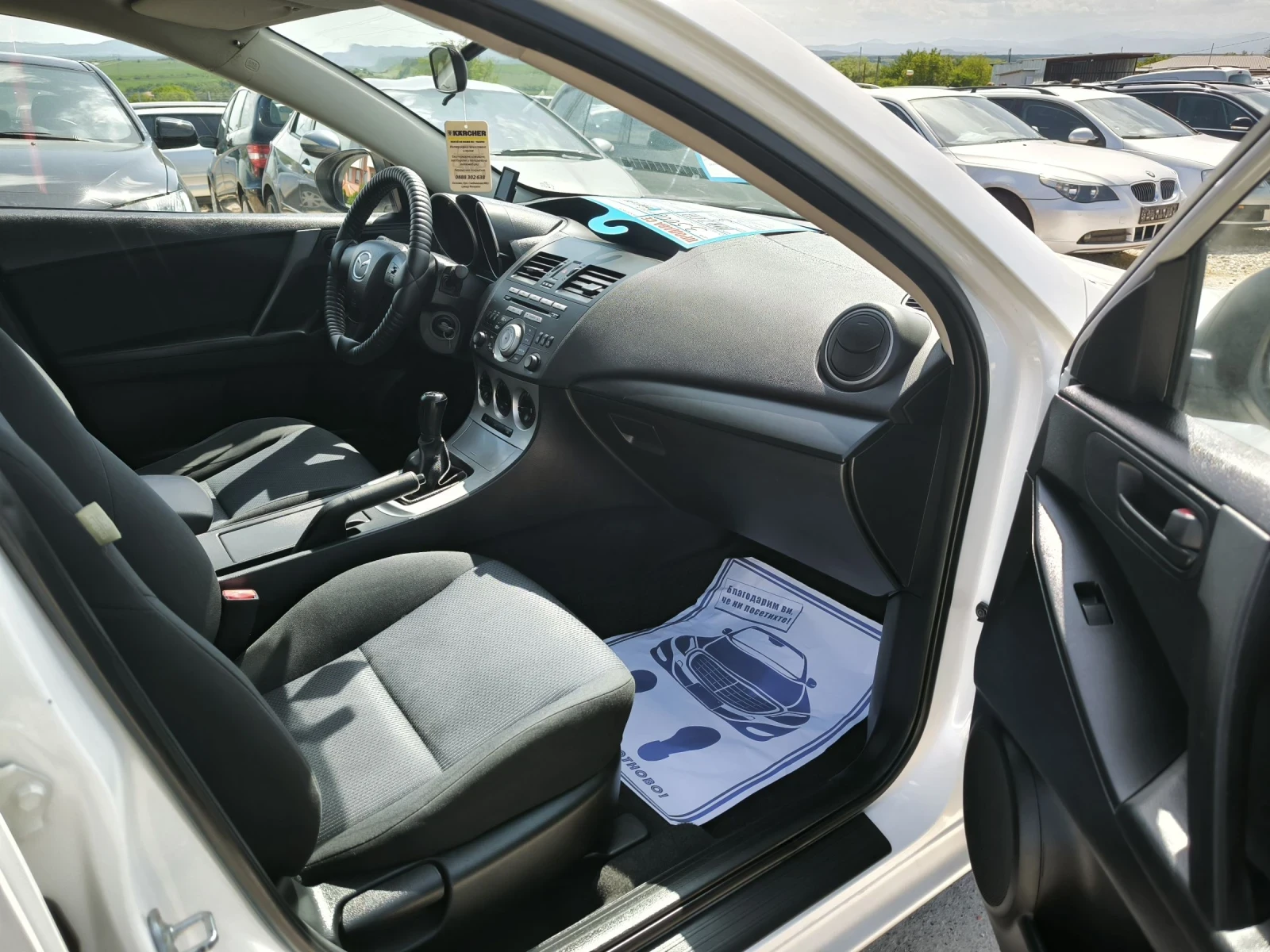 Mazda 3 1.6i, снимка 7 - Автомобили и джипове - 54574776