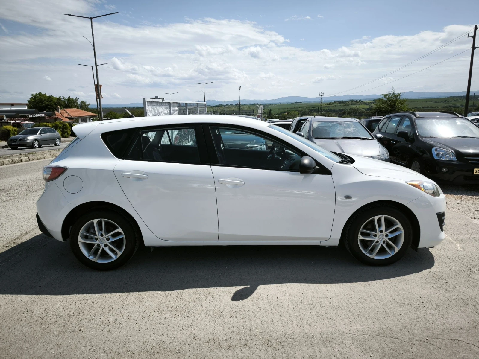 Mazda 3 1.6i, снимка 4 - Автомобили и джипове - 54574776