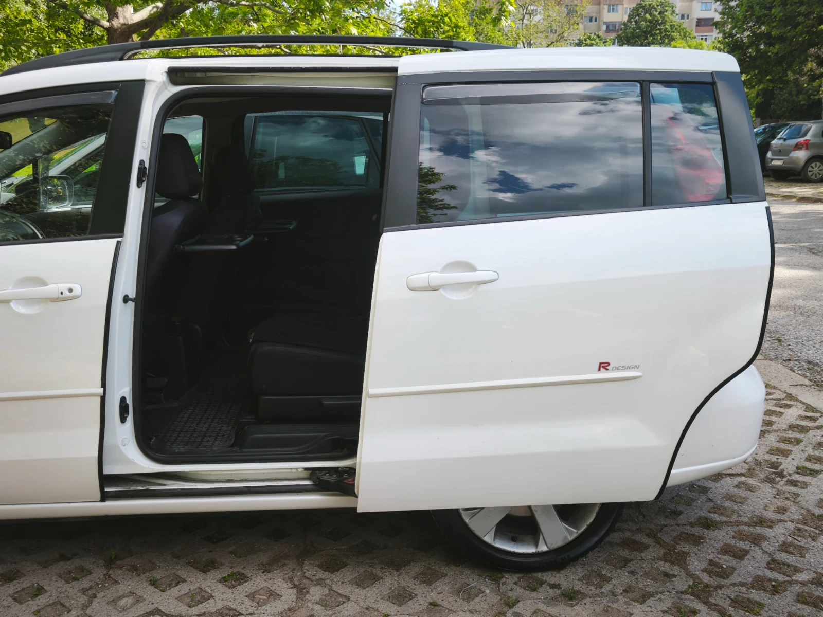 Mazda 5, снимка 7 - Автомобили и джипове - 54595618
