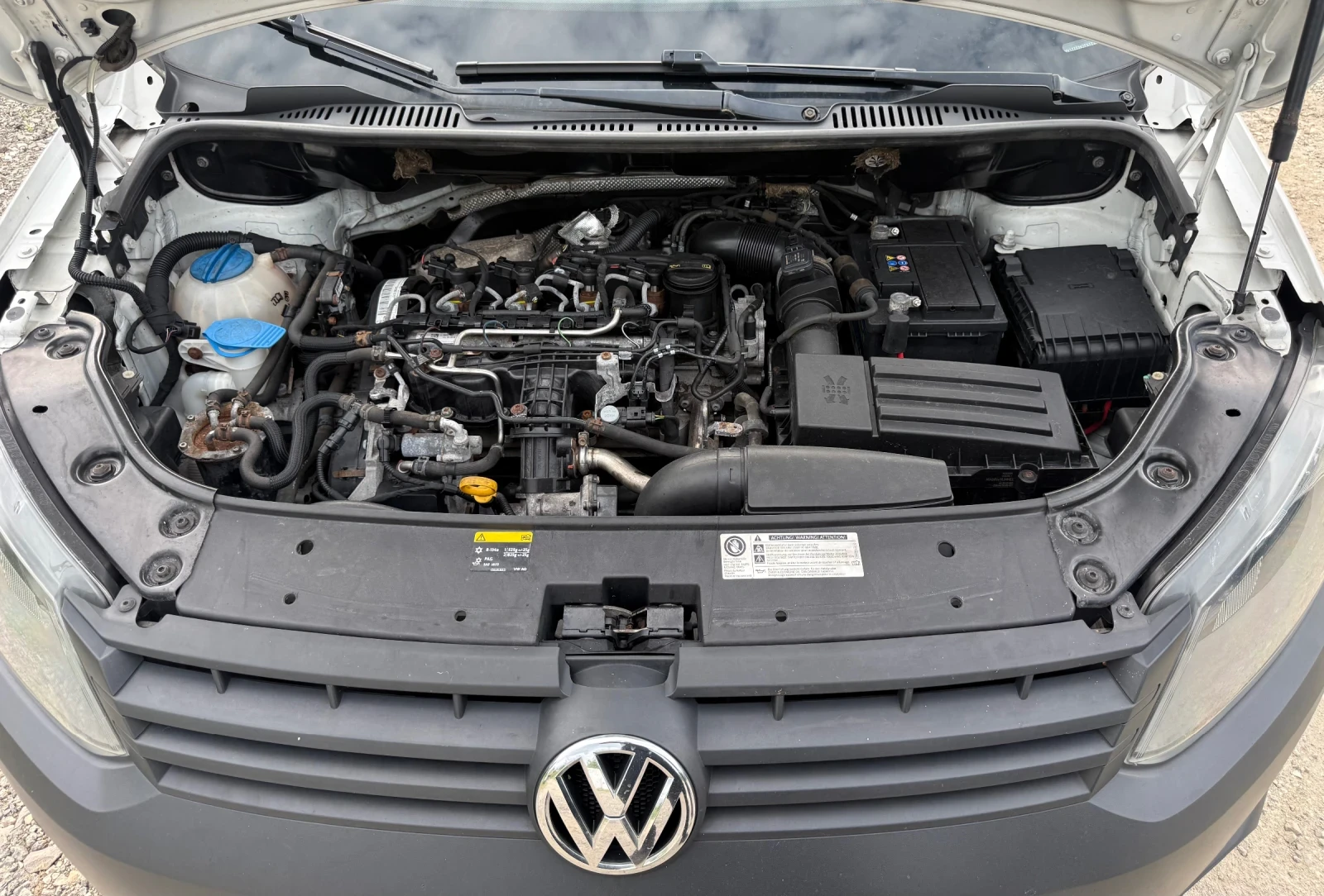 VW Caddy, снимка 12 - Автомобили и джипове - 54742843