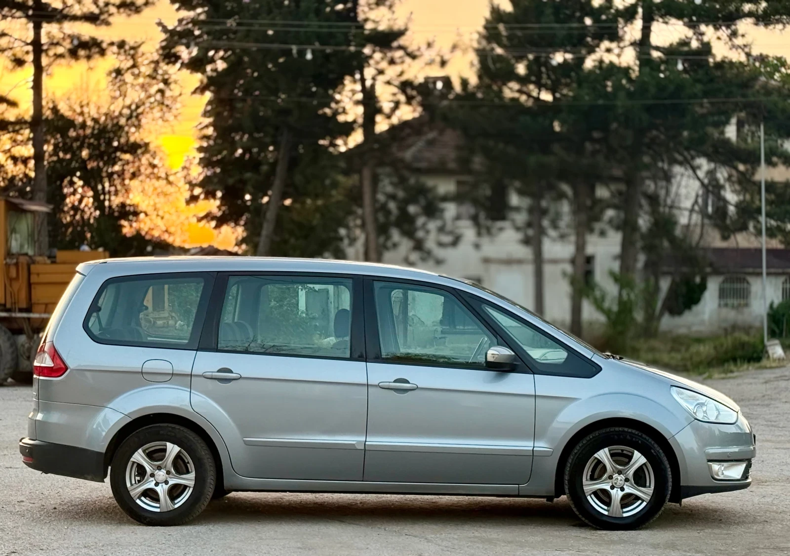 Ford Galaxy 2.0tdci* 140кс* 7места, снимка 4 - Автомобили и джипове - 55082568