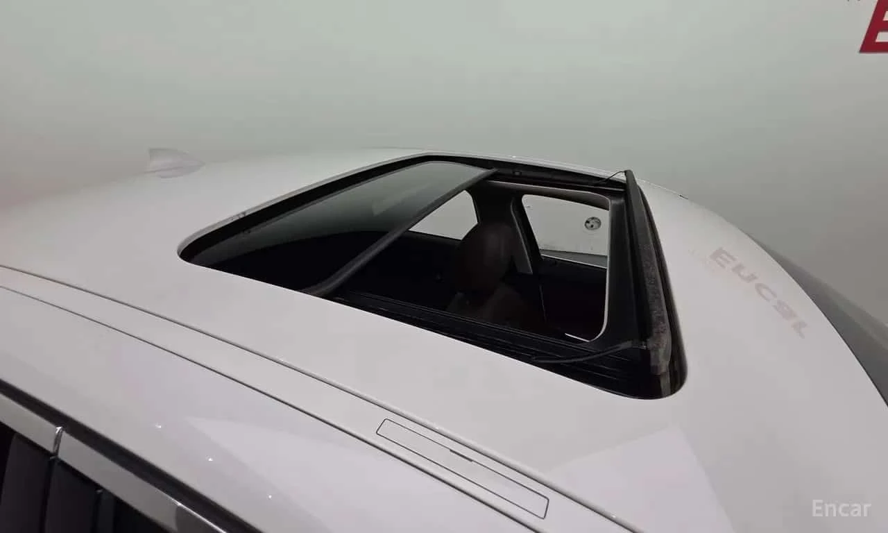 BMW 330 i xDrive Luxury /ДИСТРОНИК/360/HUD, снимка 17 - Автомобили и джипове - 55709300