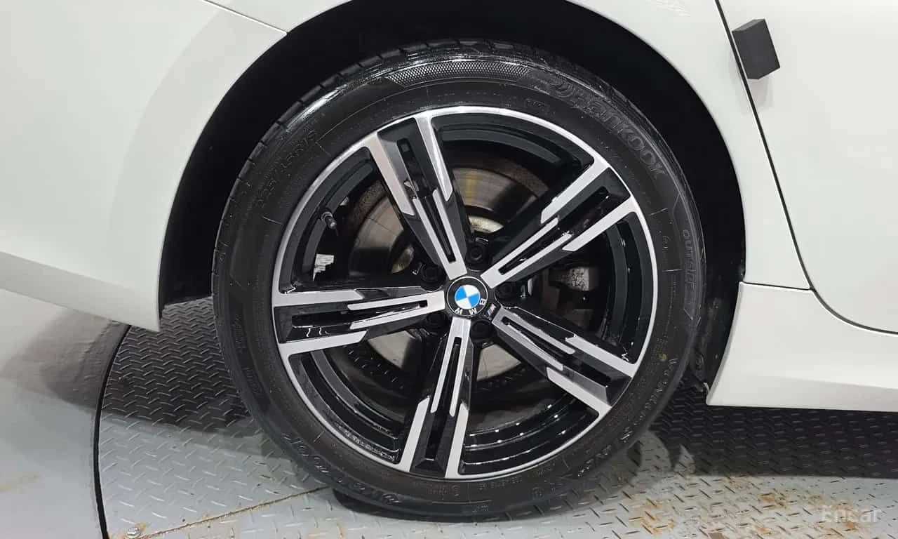 BMW 330 i xDrive Luxury /ДИСТРОНИК/360/HUD, снимка 5 - Автомобили и джипове - 55709300