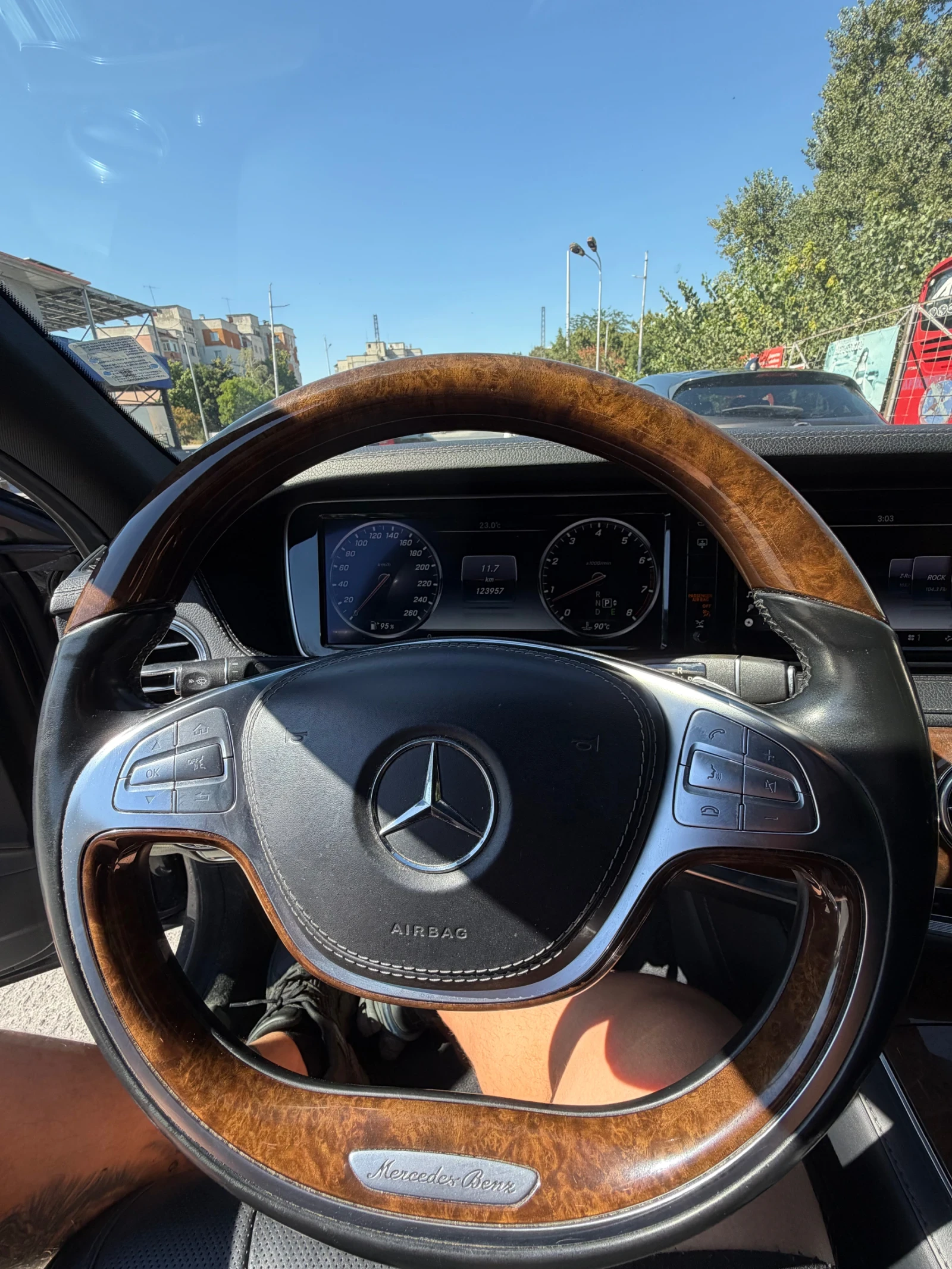 Mercedes-Benz S 550, снимка 14 - Автомобили и джипове - 55990245