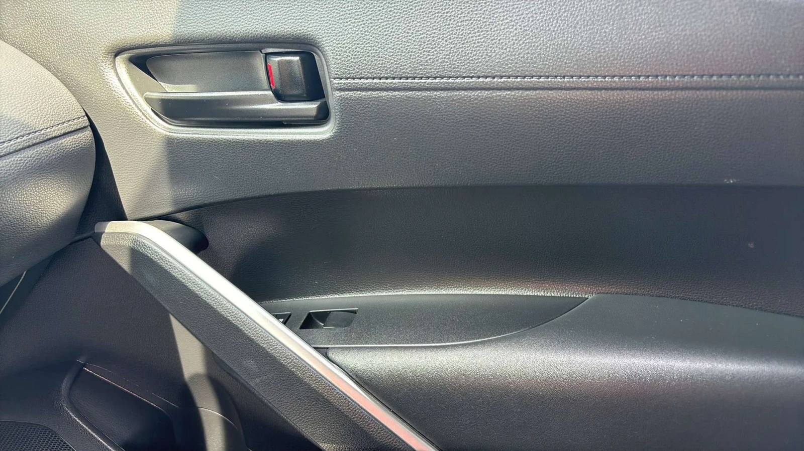 Toyota Corolla Cross | Mobile.bg � ����������� 14