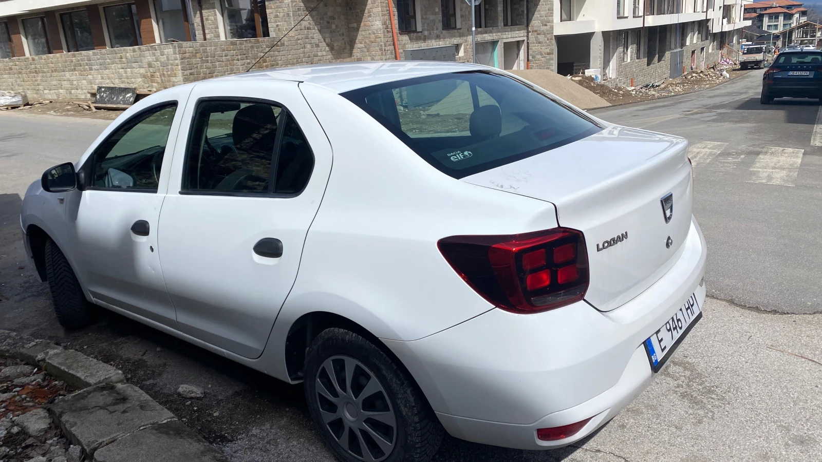 Dacia Logan N1, снимка 4 - Автомобили и джипове - 56424839
