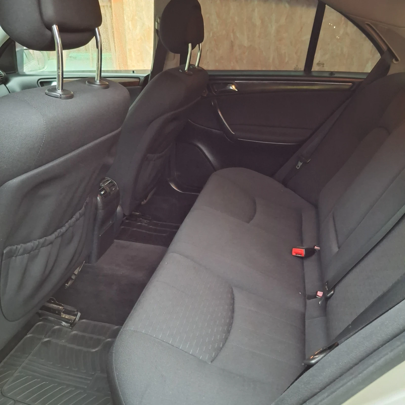 Mercedes-Benz C 220, снимка 10 - Автомобили и джипове - 56709042