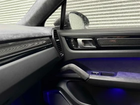 Porsche Cayenne Turbo GT CARFAX АВТО КРЕДИТ  - 200650 лв. / 102590.72 € - 24342453 11