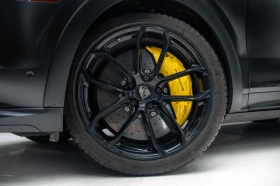 Porsche Cayenne Turbo GT CARFAX АВТО КРЕДИТ  - 200650 лв. / 102590.72 € - 24342453 14