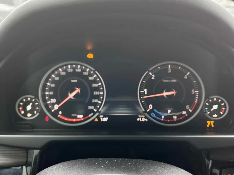 BMW X5 2015 XDRIVE * ПЪРВИ СОБСТВЕНИК* ОБДУХВАНЕ* HEAD UP, снимка 8 - Автомобили и джипове - 53013882