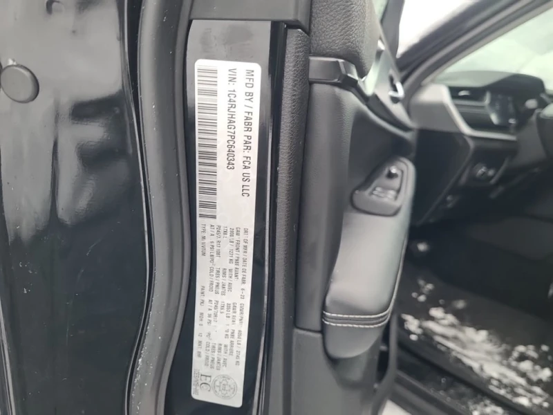 Jeep Grand cherokee * LAREDO * CARFAX * ЦЕНА ДО БГ, снимка 7 - Автомобили и джипове - 53020584