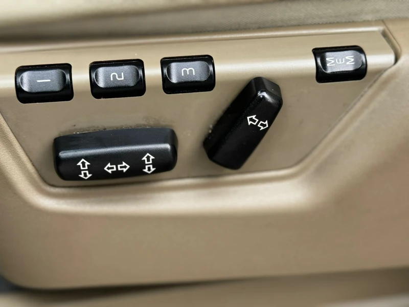 Volvo Xc90 2.4D D5 AWD 6+ 1m 200k c, снимка 16 - Автомобили и джипове - 53123493